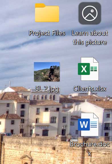 Remove the "Learn About This Picture" Icon from the Windows Spotlight Desktop Background