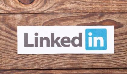 How to Automate LinkedIn Engagement Without Losing the Human Touch?